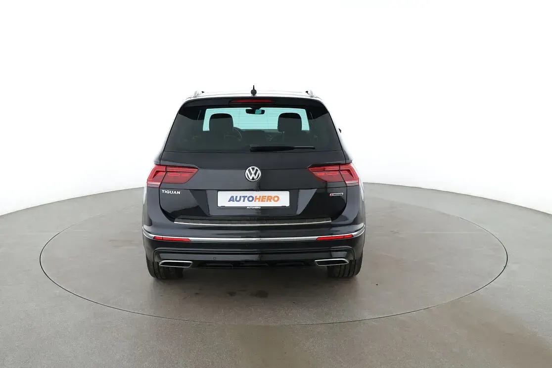 Gebraucht VW Tiguan Highline 240 PS (176 kW) 2018 Schwarz SUV