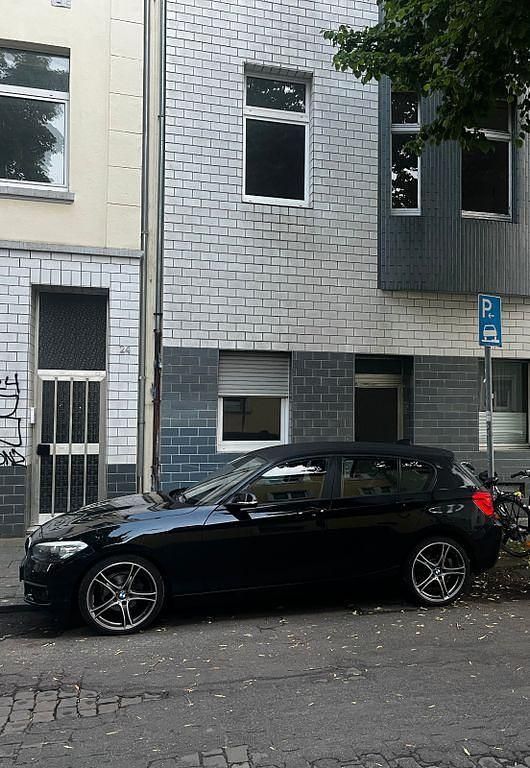 Schwarz Gebraucht 2017 BMW 118 Advantage Kleinwagen | 13.000 € (Etwas zu teuer) - Bild 1/1