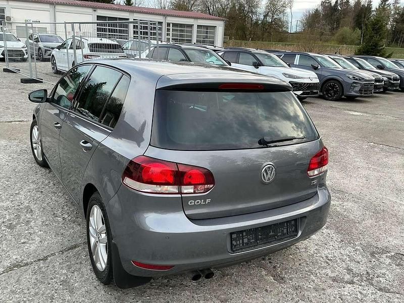 Gebraucht VW Golf VI Comfortline 122 PS (89 kW) 2012 Bronze Kleinwagen