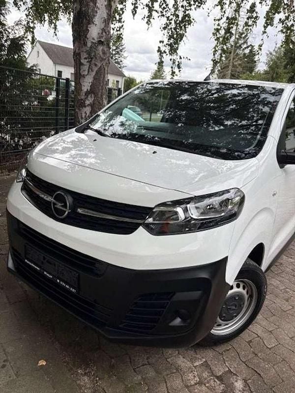 Gebraucht Opel Vivaro Edition 122 PS (89 kW) 2021 Jade weiss Van / Kleinbus