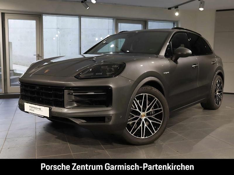 Grau Gebraucht 2024 Porsche Cayenne SUV | 93.790 € (Superpreis) - Bild 1/4