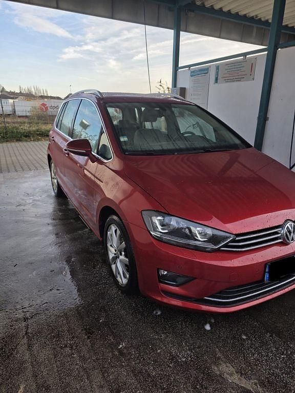 Rot Gebraucht 2016 VW Golf Sportsvan Allstar Van / Kleinbus | 11.500 € (Superpreis) - Bild 1/4