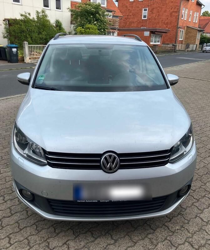 Silber Gebraucht 2014 VW Touran Van / Kleinbus | 3.900 € (Guter Preis) - Bild 1/4