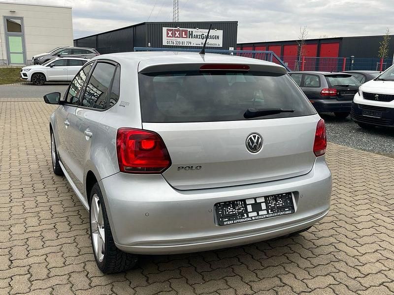 Gebraucht VW Polo Edition 60 PS (44 kW) 2012 Silber Kleinwagen