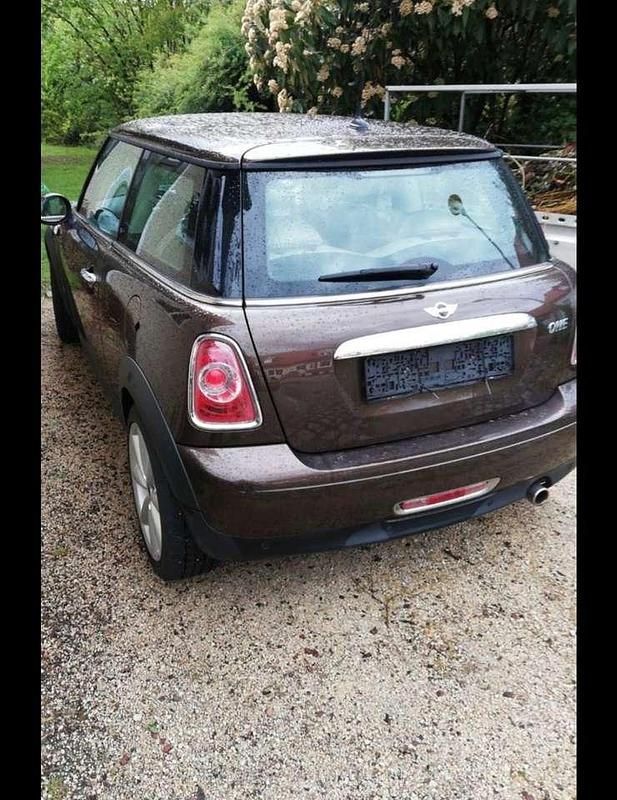 Braun Gebraucht 2011 Mini ONE Kleinwagen | 3.500 € (Guter Preis) - Bild 1/4