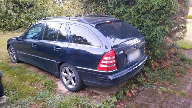 Schwarz Gebraucht 2003 Mercedes C180 Kombi | 1.200 € (Superpreis) - Bild 1/4