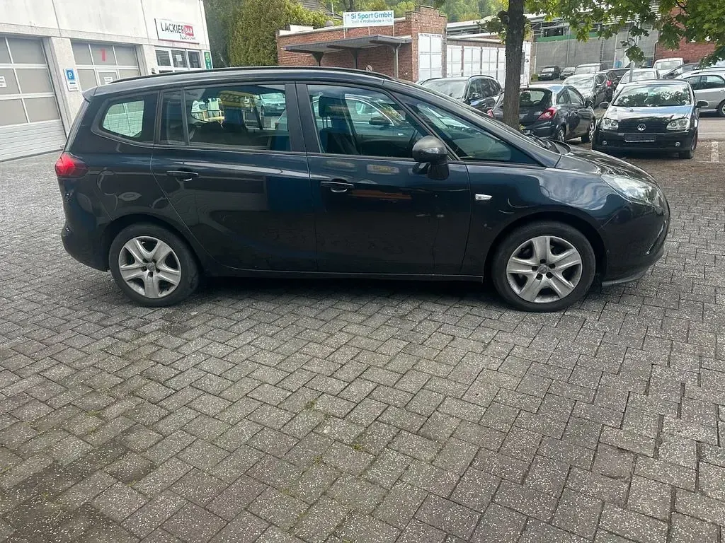 Gebraucht Opel Zafira Tourer Edition 165 PS (121 kW) 2013 Van / Kleinbus