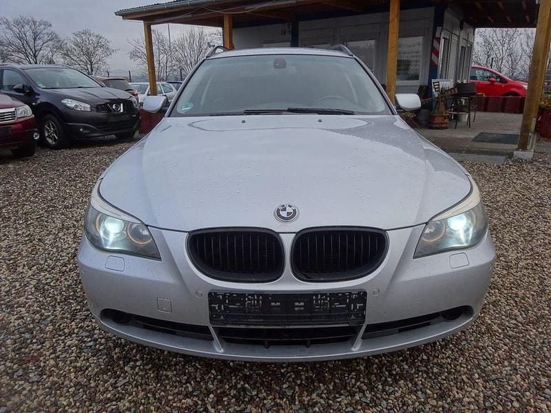 Gebraucht BMW 525 218 PS (160 kW) 2007 Silber Kombi
