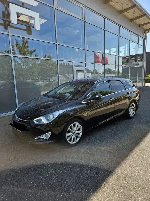 Gebraucht Hyundai i40 Style 178 PS (130 kW) 2012 Schwarz Limousine