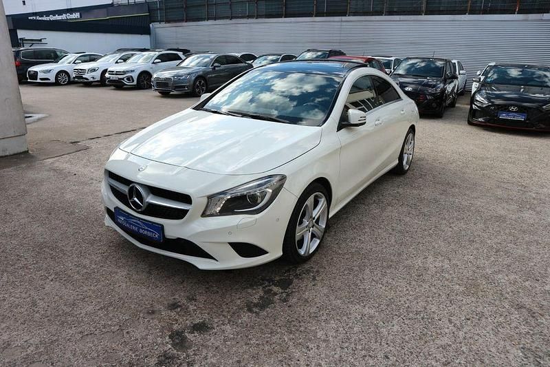 Gebraucht Mercedes CLA200 136 PS (100 kW) 2014 Weiß Limousine