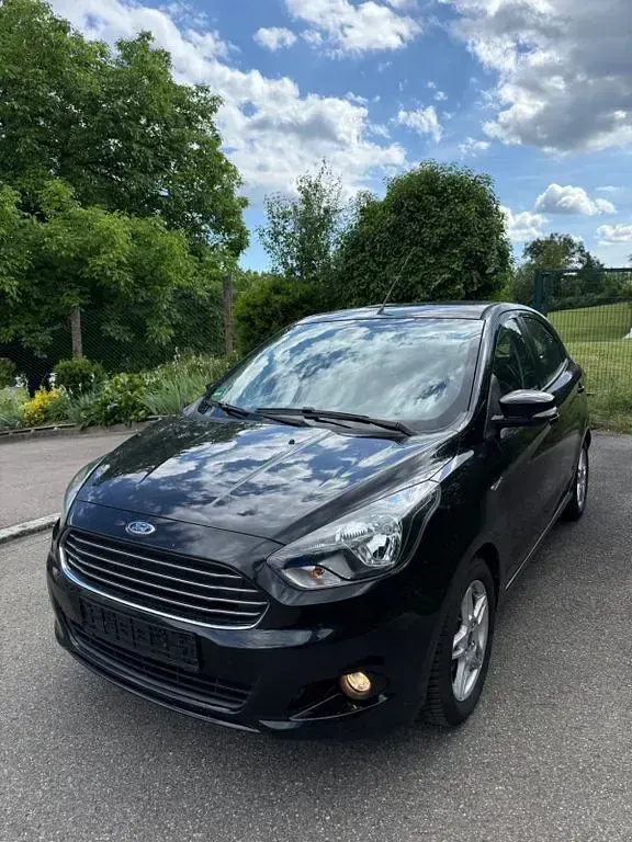Gebraucht Ford Ka 86 PS (63 kW) 2017 Schwarz Limousine