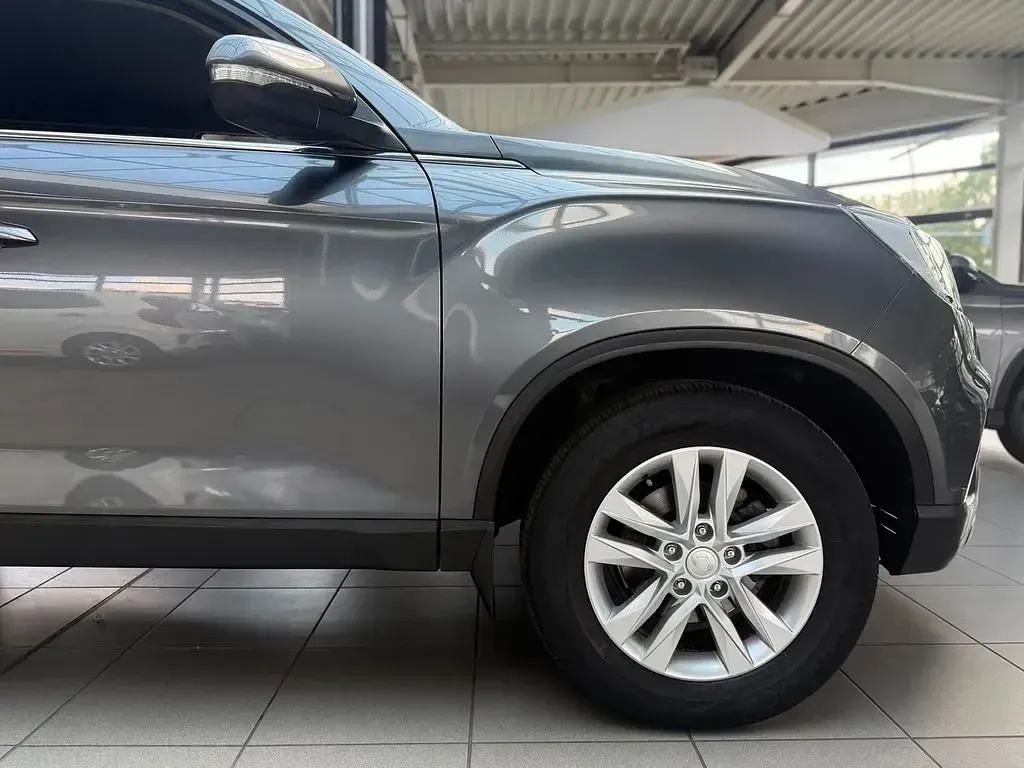 Gebraucht SsangYong Musso 181 PS (133 kW) 2020 Grau Pickup