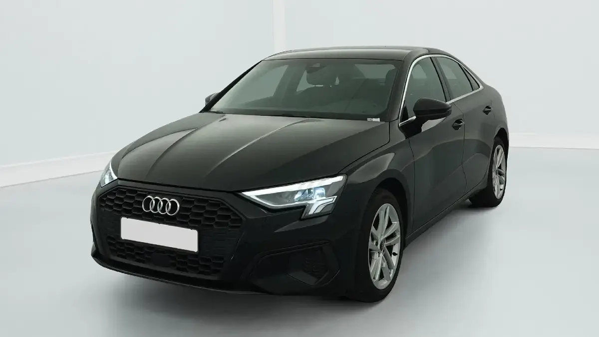 Gebraucht Audi A3 Business 150 PS (110 kW) 2024 Schwarz (noir mythic) Limousine
