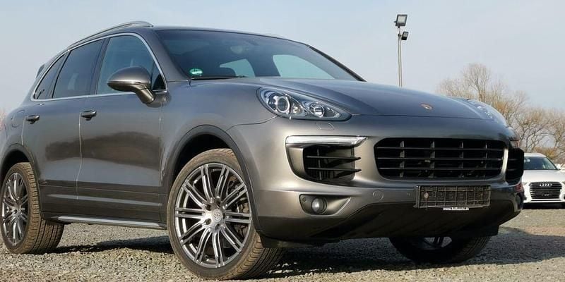 Gebraucht Porsche Cayenne 239 PS (175 kW) 2017 Grau SUV