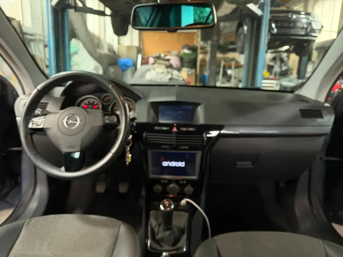 Gebraucht Opel Astra Cosmo 179 PS (131 kW) 2007 Blau Kombi