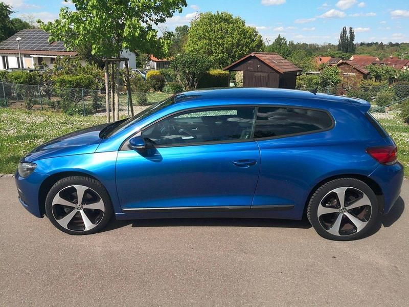 Blau Gebraucht 2010 VW Scirocco Coupé | 7.340 € (Fairer Preis) - Bild 1/4