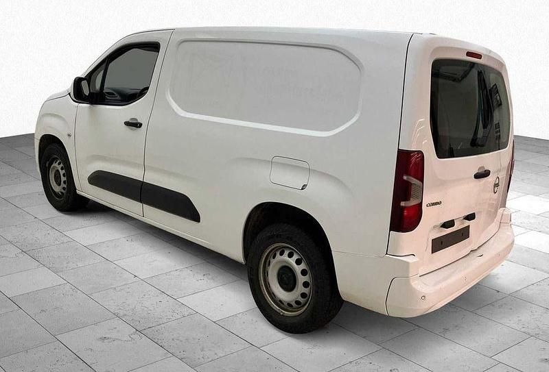 Gebraucht Opel Combo Edition 102 PS (75 kW) 2021 White jade Kombi