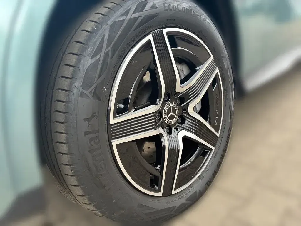Gebraucht Mercedes GLC300de AMG 333 PS (244 kW) 2025 Silber SUV