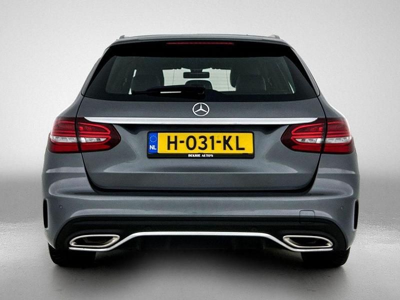 Gebraucht Mercedes C160 Business 131 PS (96 kW) 2020 Grau Coupé