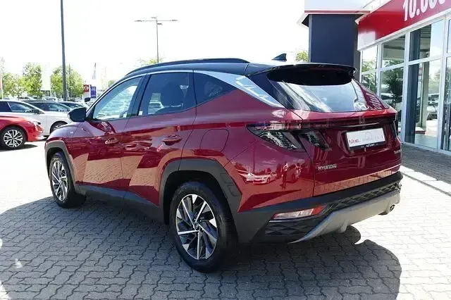 Gebraucht Hyundai Tucson 150 PS (110 kW) 2021 Rot SUV