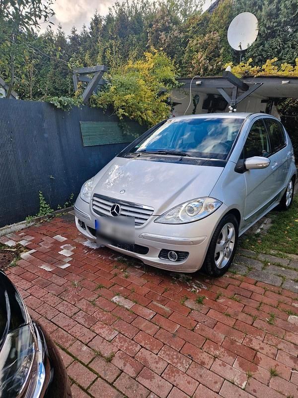 Silber Gebraucht 2004 Mercedes A150 Kleinwagen | 2.300 € (Fairer Preis) - Bild 1/4