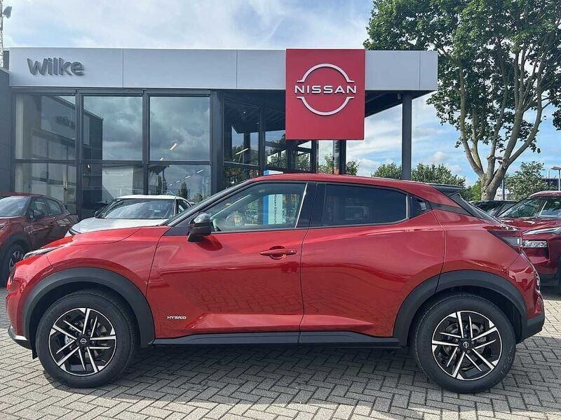 Gebraucht Nissan Juke N-Connecta 143 PS (105 kW) 2024 Ceramic grey [m] SUV