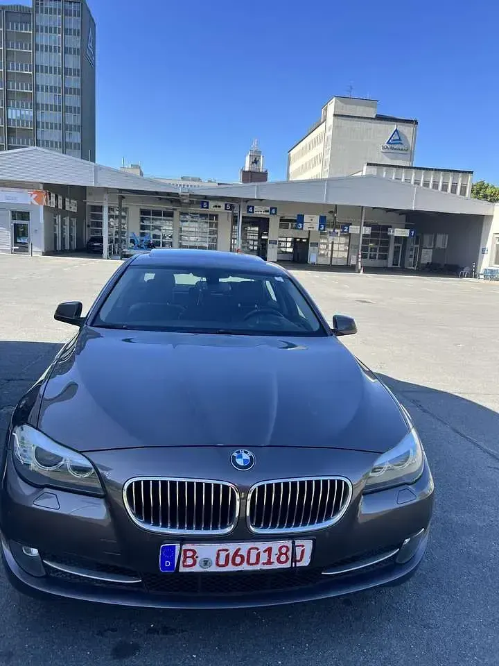 Gebraucht BMW 520 184 PS (135 kW) 2013 Limousine