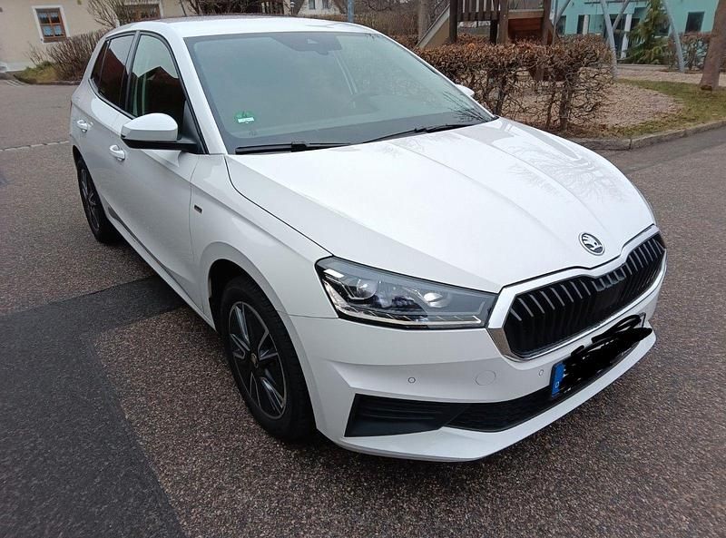 Gebraucht Skoda Fabia Tour 95 PS (69 kW) 2022 Weiß Kleinwagen