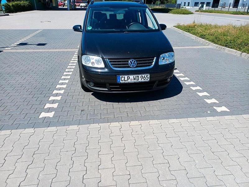 Schwarz Gebraucht 2003 VW Touran Van / Kleinbus | 3.500 € (Etwas zu teuer) - Bild 1/4