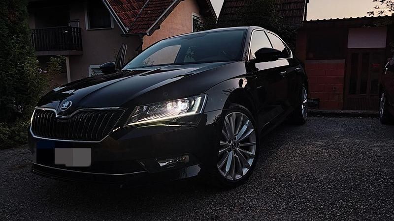 Schwarz Gebraucht 2019 Skoda Superb Style Limousine | 19.900 € (Guter Preis) - Bild 1/4