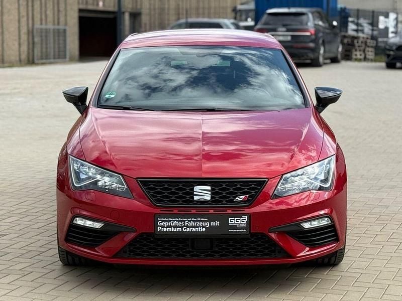Second-hand Seat Leon CUPRA 300 CP (220 kW) 2017 Roșu Berlinǎ