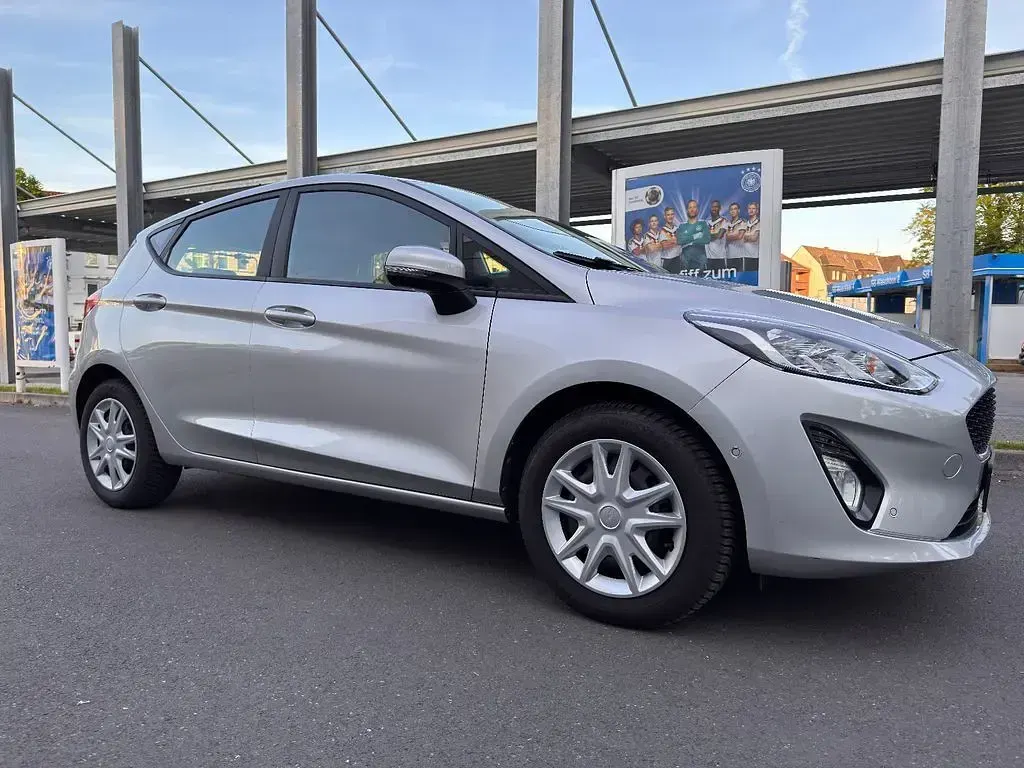 Usata Ford Fiesta Cool & Connect 86 CV (63 kW) 2018 Argento Utilitaria