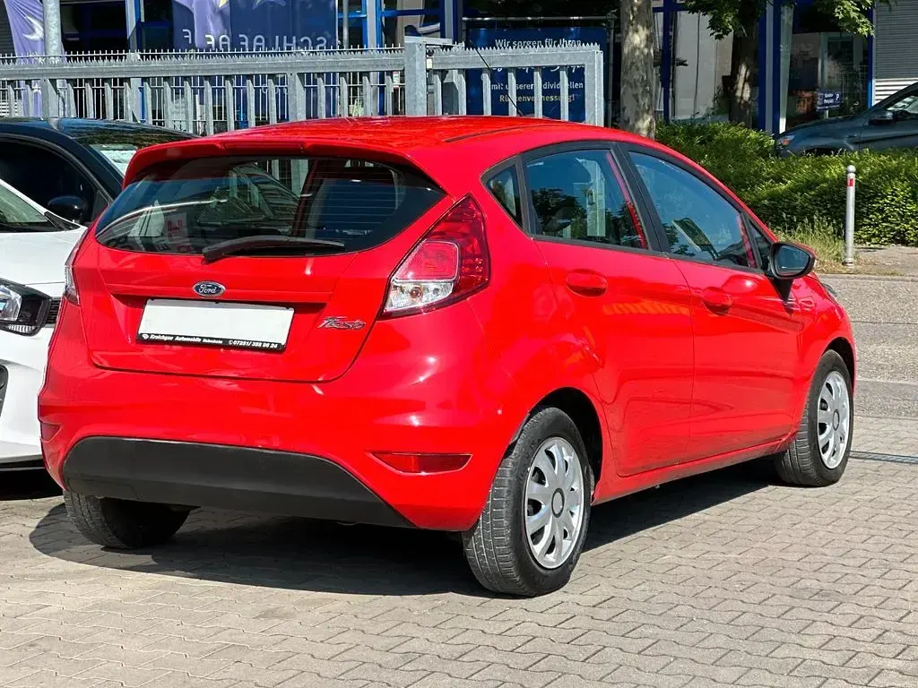 Gebraucht Ford Fiesta 95 PS (69 kW) 2017 Rot Kleinwagen