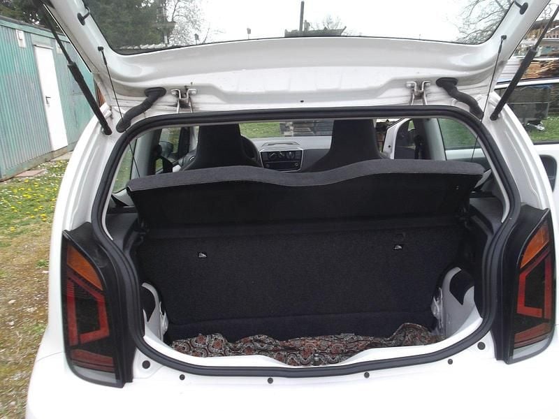 Gebraucht VW up! 60 PS (44 kW) 2017 Weiß Kleinwagen