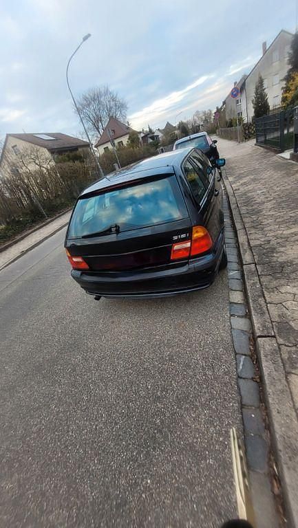 Gebraucht BMW 318 116 PS (85 kW) 2002 Schwarz Limousine