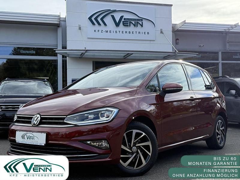 Rot Gebraucht 2018 VW Golf Sportsvan Join Van / Kleinbus | 16.480 € (Guter Preis) - Bild 1/4