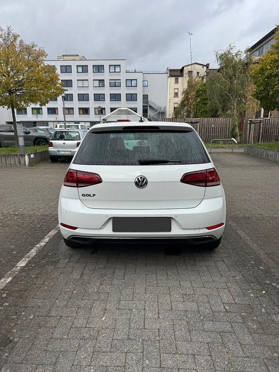 Gebraucht VW Golf VII Join 116 PS (85 kW) 2019 Weiß Limousine