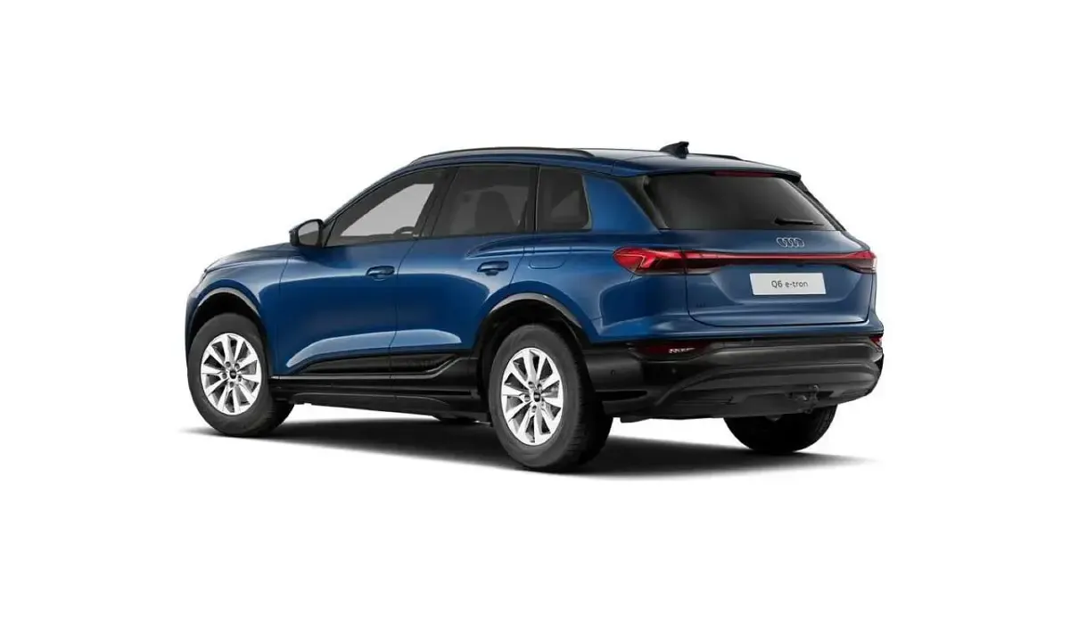Gebraucht Audi Q6 e-tron Ambiente 185 kW (252 PS) 2025 Ascariblau metallic SUV