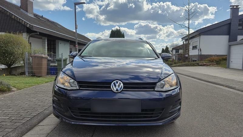 Gebraucht VW Golf VII 110 PS (80 kW) 2015 Blau Kombi
