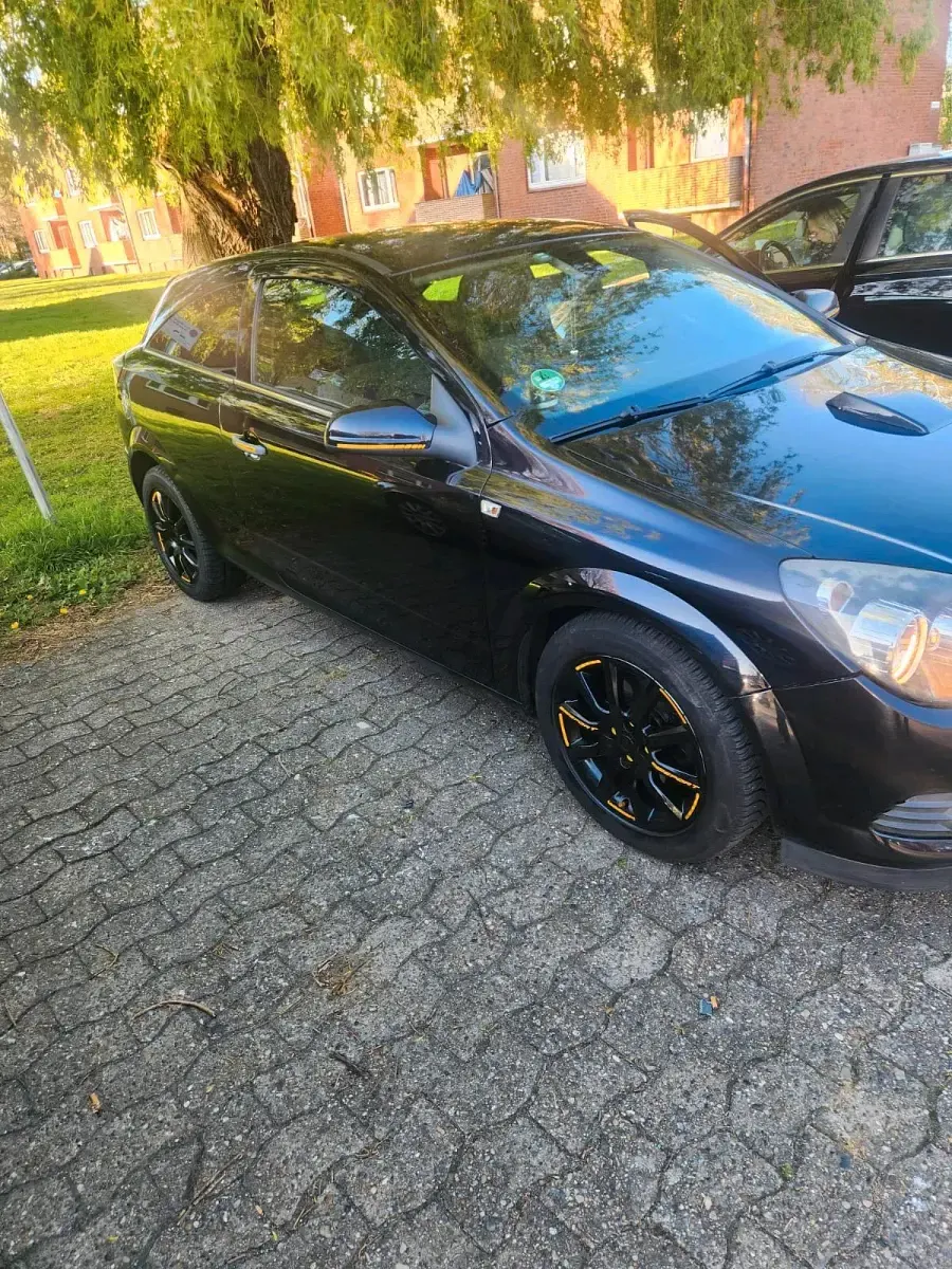 Gebraucht Opel Astra 90 PS (66 kW) 2009 Schwarz Kombi