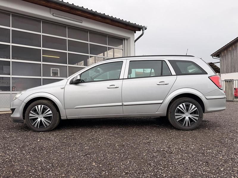 Gebraucht Opel Astra 110 PS (80 kW) 2008 Silber Kombi