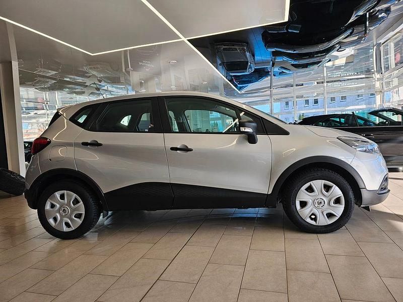 Gebraucht Renault Captur Expression 90 PS (66 kW) 2013 Grau SUV