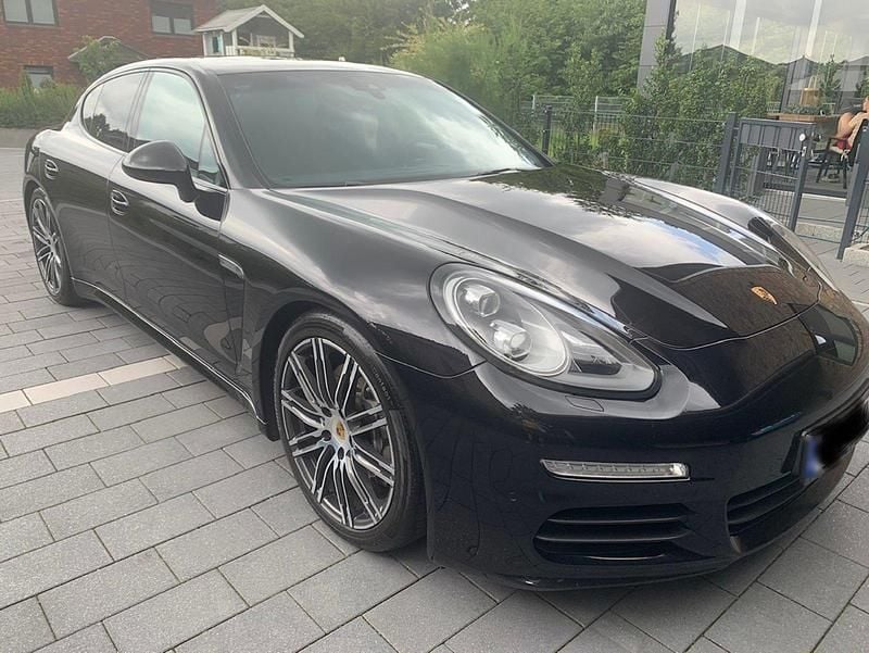 Gebraucht Porsche Panamera Edition 300 PS (220 kW) 2015 Schwarz Kleinwagen