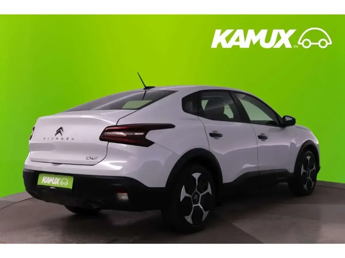 Gebraucht Citroën C4 PureTech 101 PS (74 kW) 2024 Okenite white paint/painted me SUV