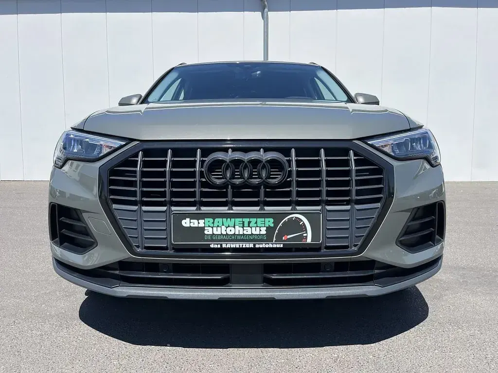 Gebraucht Audi Q3 Sport 150 PS (110 kW) 2022 Grau SUV