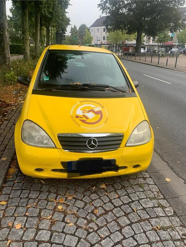 Gelb Gebraucht 1998 Mercedes A140 Limousine | 800 € (Fairer Preis) - Bild 1/4