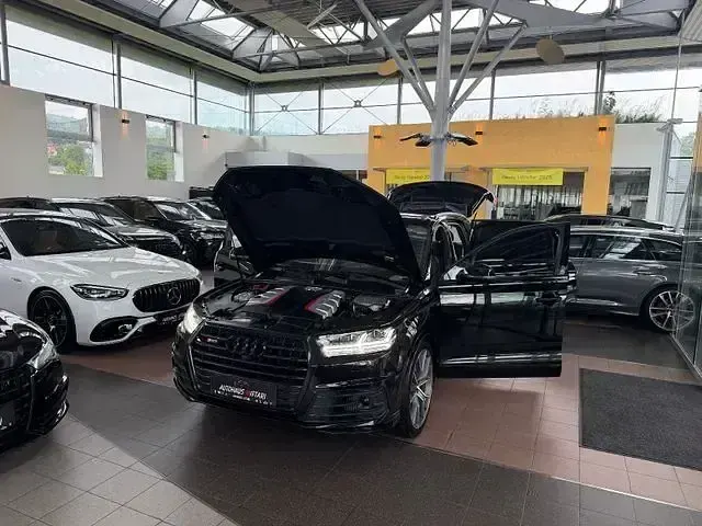 Gebraucht Audi SQ7 Ambiente 435 PS (319 kW) 2018 Orcaschwarz metallic SUV