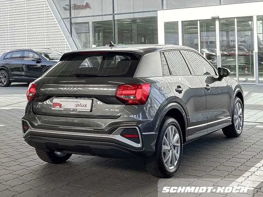 Gebraucht Audi Q2 S-Line 150 PS (110 kW) 2025 Grau SUV