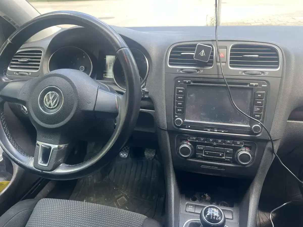 Gebraucht VW Golf VI Comfortline 75 PS (55 kW) 2009 Kleinwagen