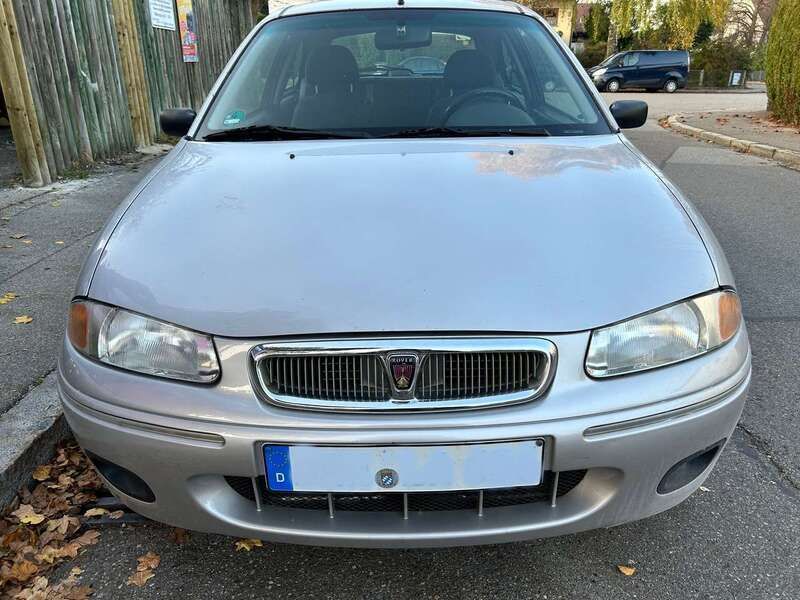 Silber Gebraucht 1999 Rover 200 Limousine | 1.555 € - Bild 1/4